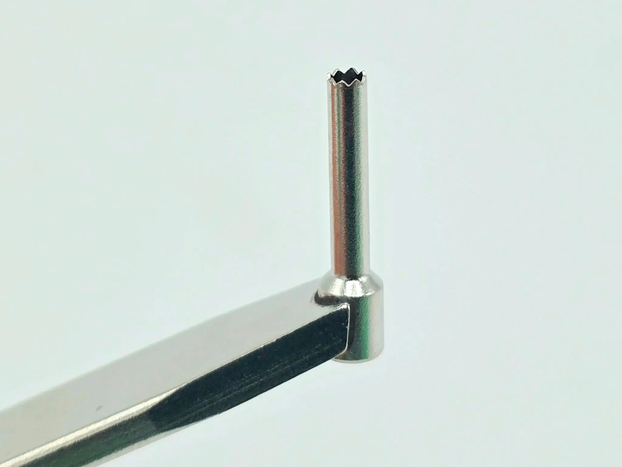Synthes 323.201 Universal 2.0mm Drill Guide Orthopedic Surgical Instrument - Image 5
