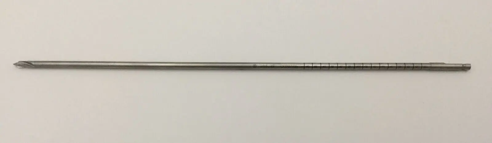 Synthes 356.98 Three-Fluted Calibrated Surgical Drill Bit 4.0mm - Image 3