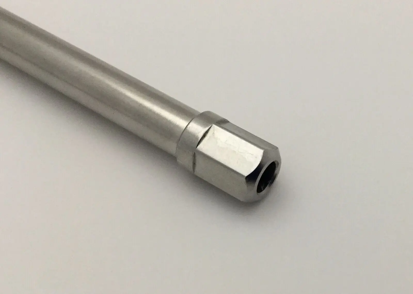 Synthes 357.516 Cannulated Coupling Shaft Orthopedic Surgical Instrument - Image 4