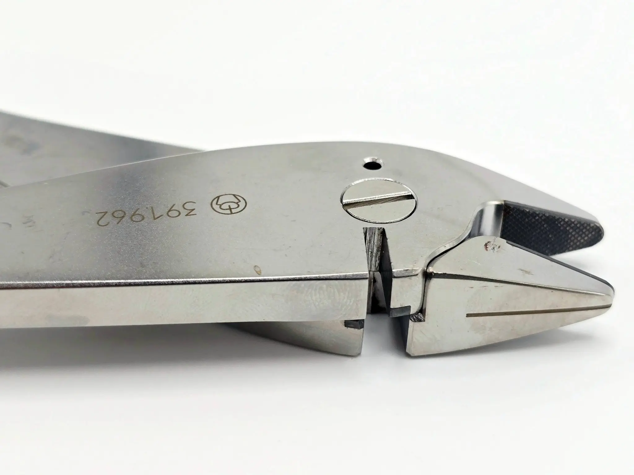 Synthes 391.962 Bending and Cutting Pliers Orthopedic Surgical Instrument - Image 5