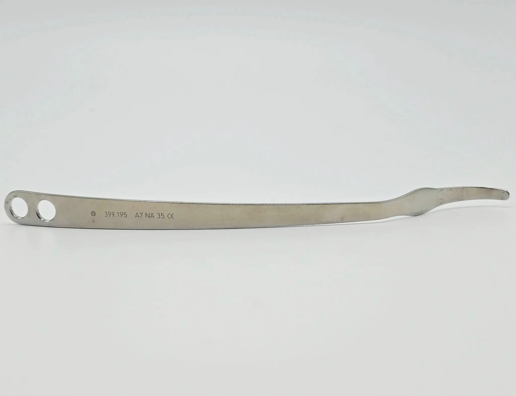 Synthes 399.195 Hohmann Retractor 8mm Round Tip 215mm - Image 3