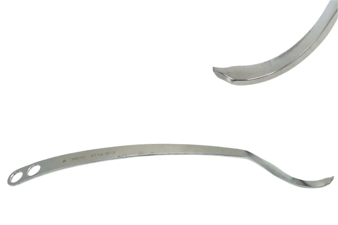 Synthes 399.197 Hohmann Retractor 8mm Narrow Tip 215mm