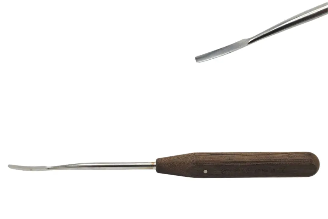 Synthes 399.48 Straight Periosteal Elevator 3mm Curved Blade Straight Edge