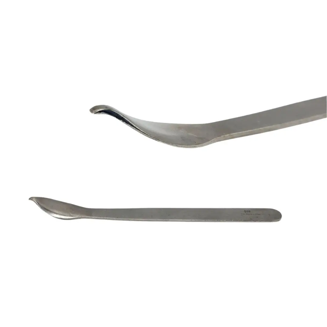 Synthes 399.49 Hohmann Retractor 15mm 6-1/4"