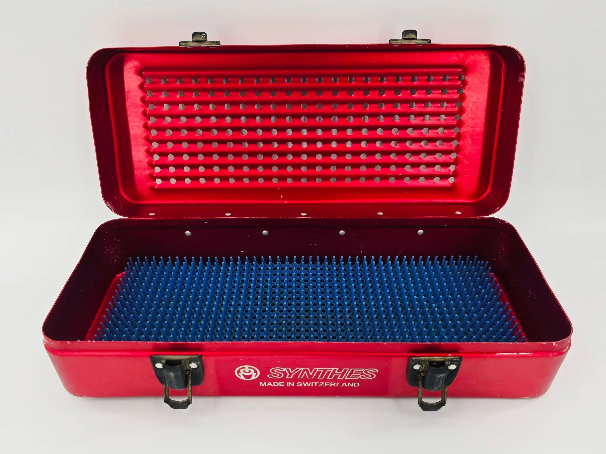 Synthes sterilization case 12" x 5" x 3" - Image 2