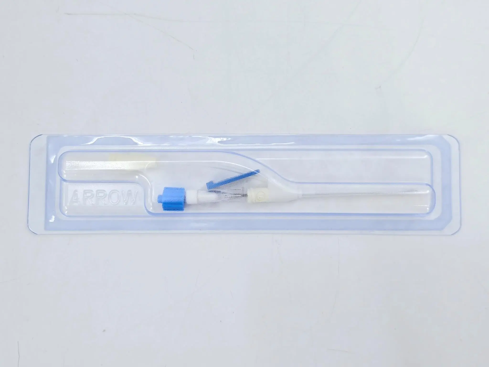 Arrow IV-01150 Twin-Cath 18/20 Multiple Lumen Peripheral Catheter BX/25 - Image 3