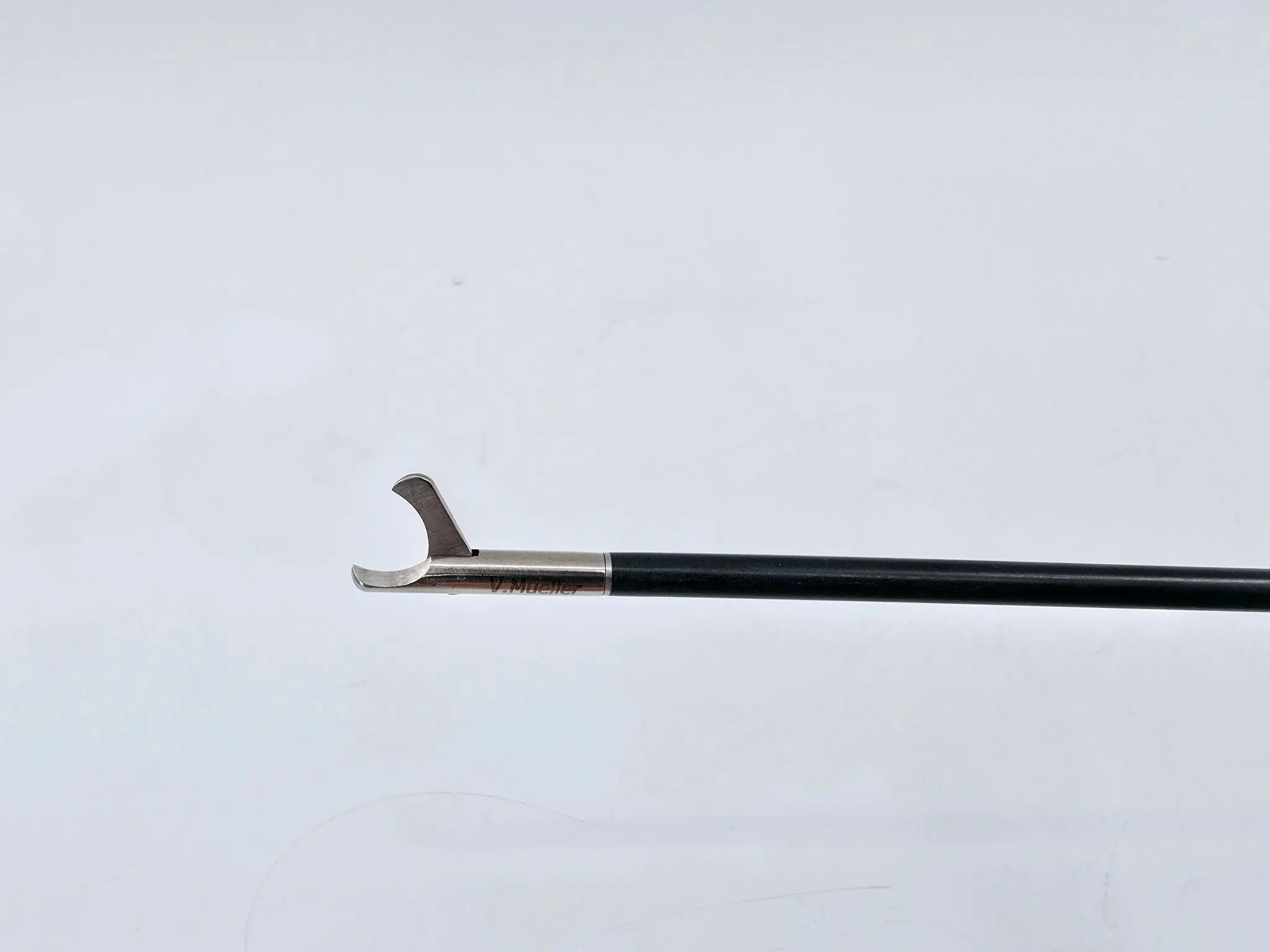 V. Mueller 256.99010U 5mm Laparoscopic Cutter w/ 256.99400U Monopolar Handle - Image 4