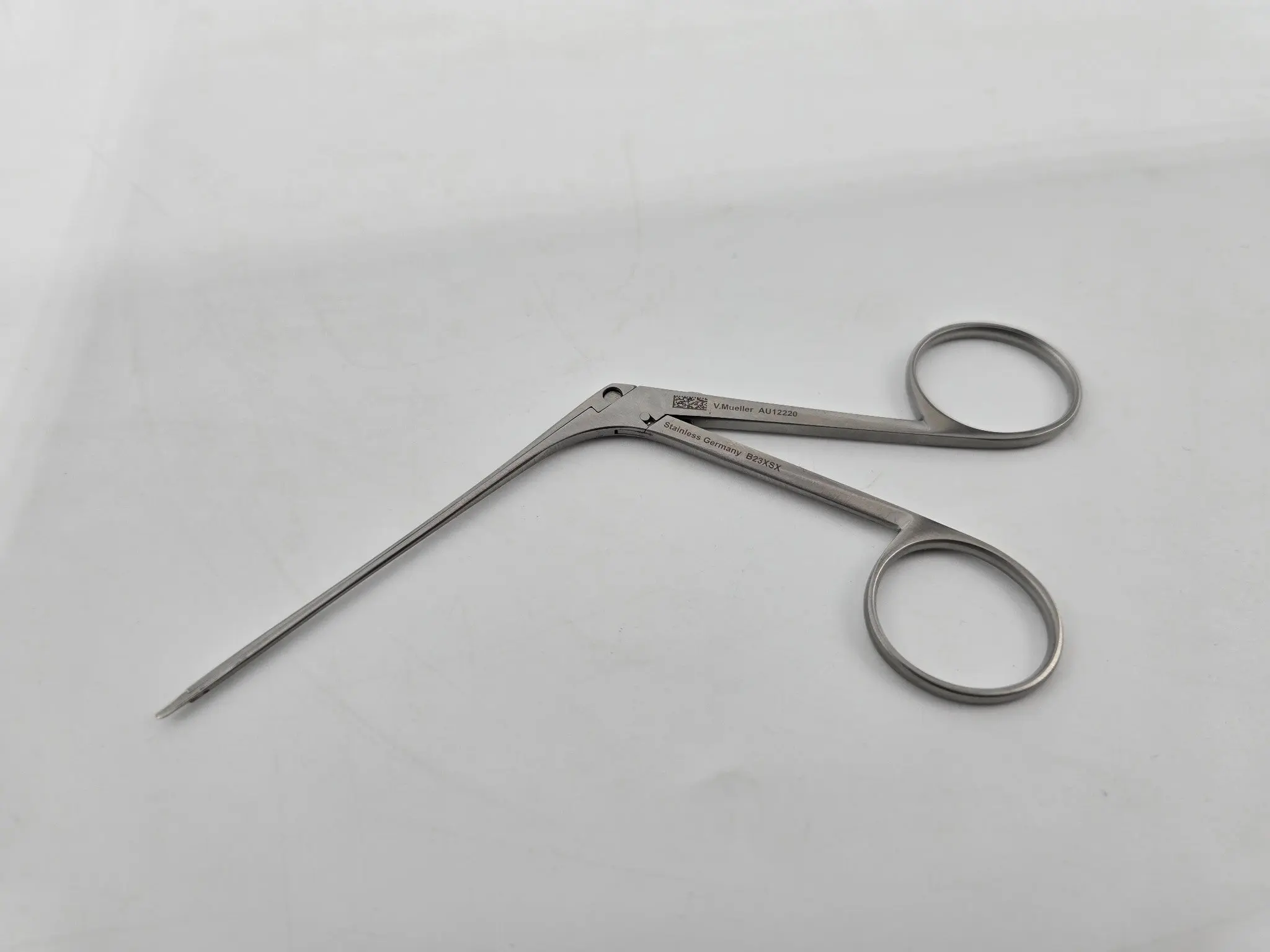V. Mueller AU12220 ENT House Bellucci Alligator Scissors 3-1/4" - Image 3