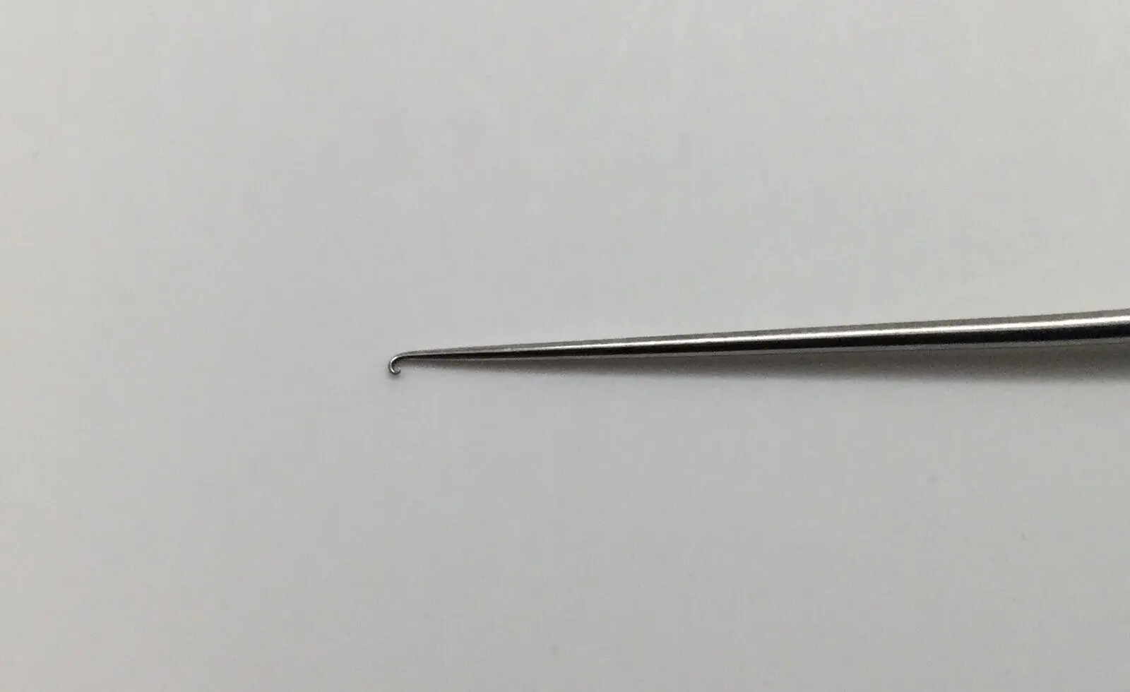 V. Mueller AU19000 Schuknecht Foot Plate Hook 6-1/4" - Image 2