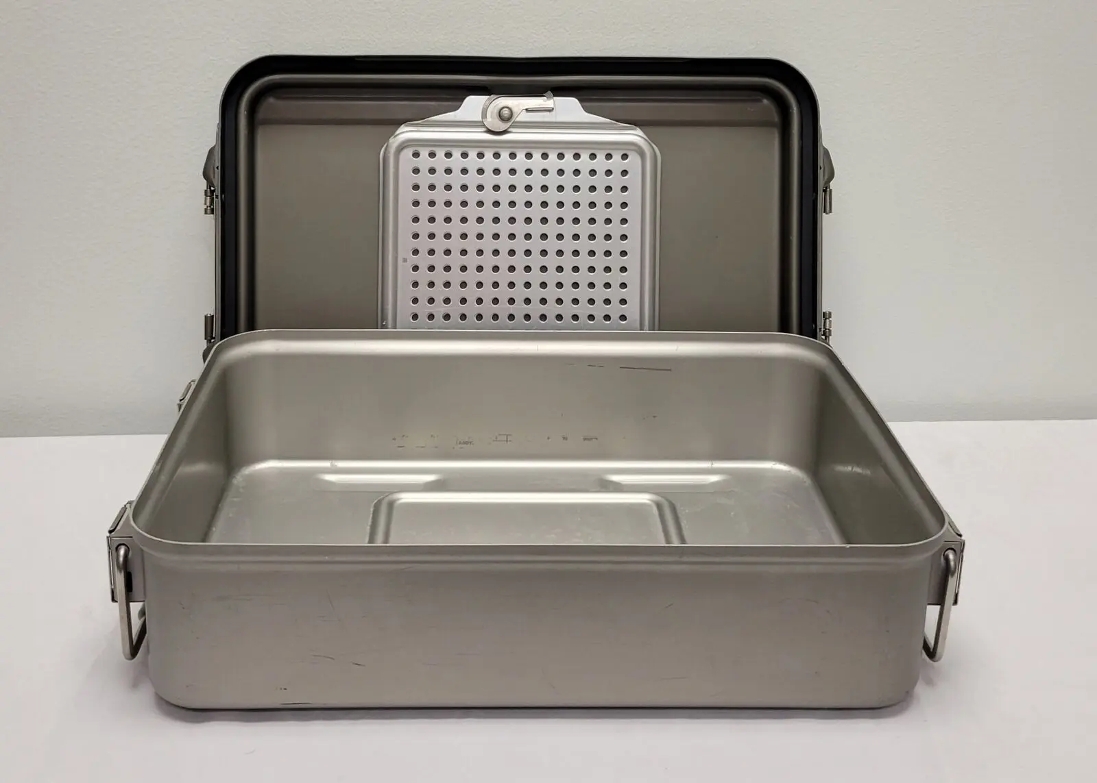 V. Mueller CD2-5C Genesis Mid-Length Container 19 X 12" x 5-1/2" - Image 4