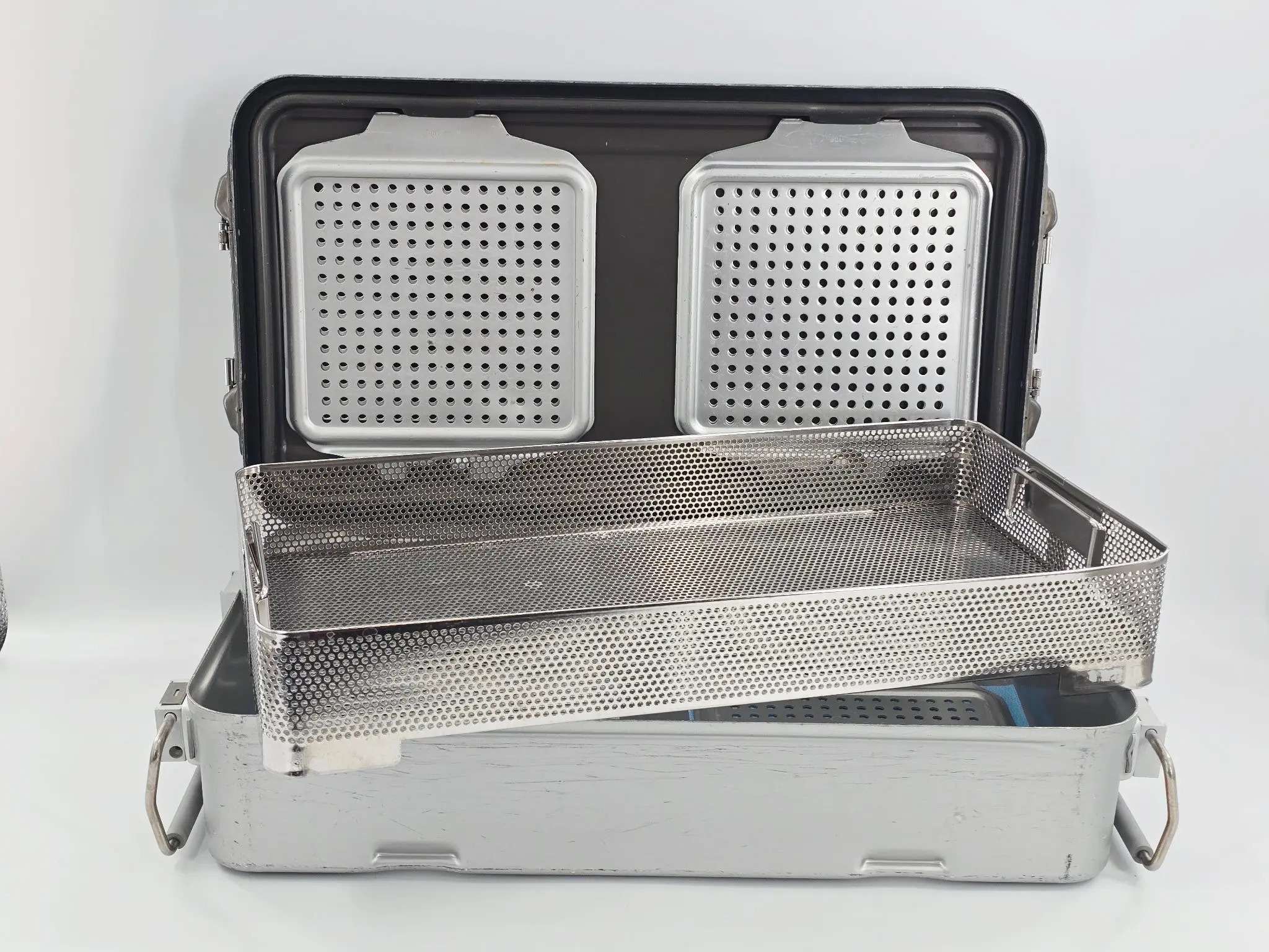 V. Mueller Genesis Full Length Sterilization Container 23 X 12 X 5" With Tray - Image 5