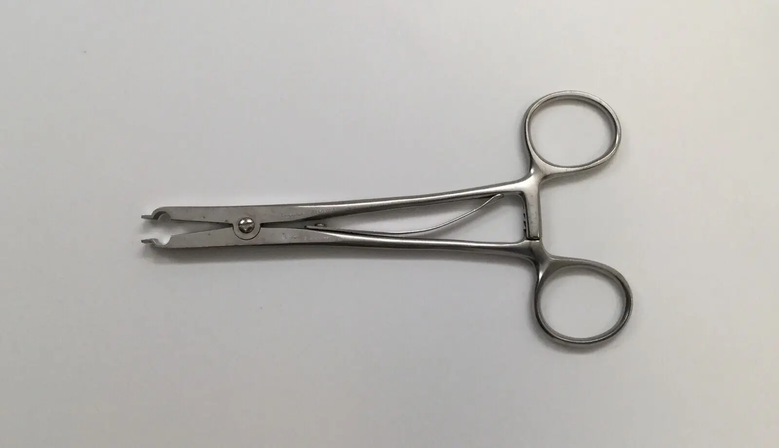 V. Mueller NL-10 Neuro Raney Scalp Clip Applying Forceps 6-1/4" - Image 2