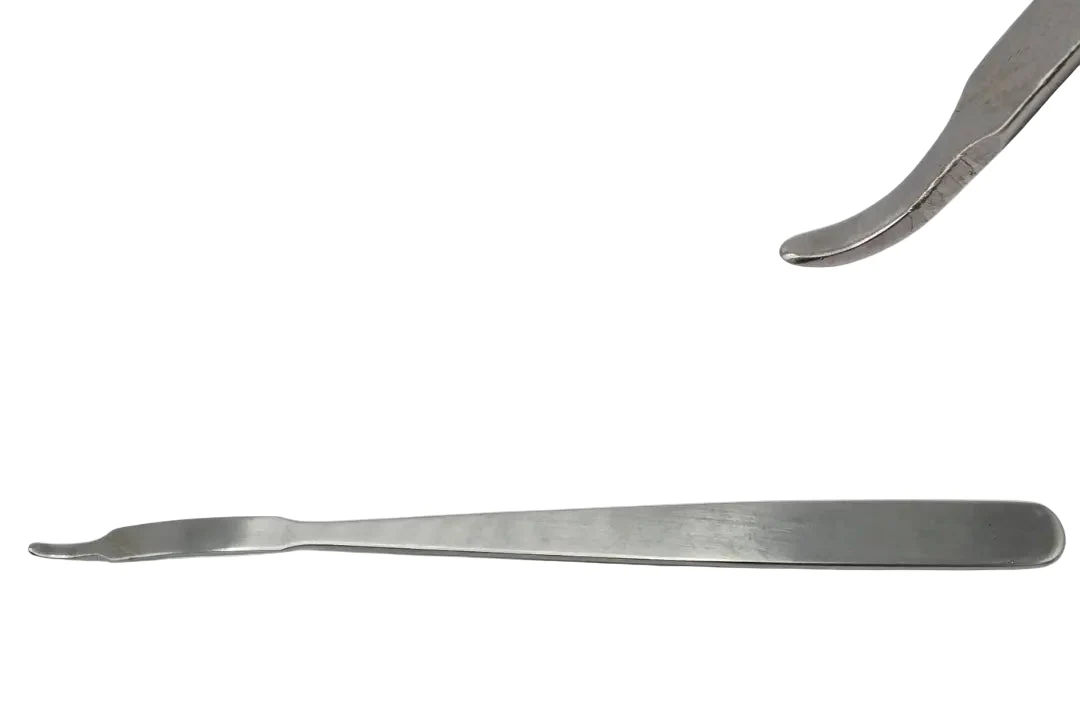 V. Mueller OS4160-002 Mini Hohmann Retractor 6mm Stainless Surgical Instrument