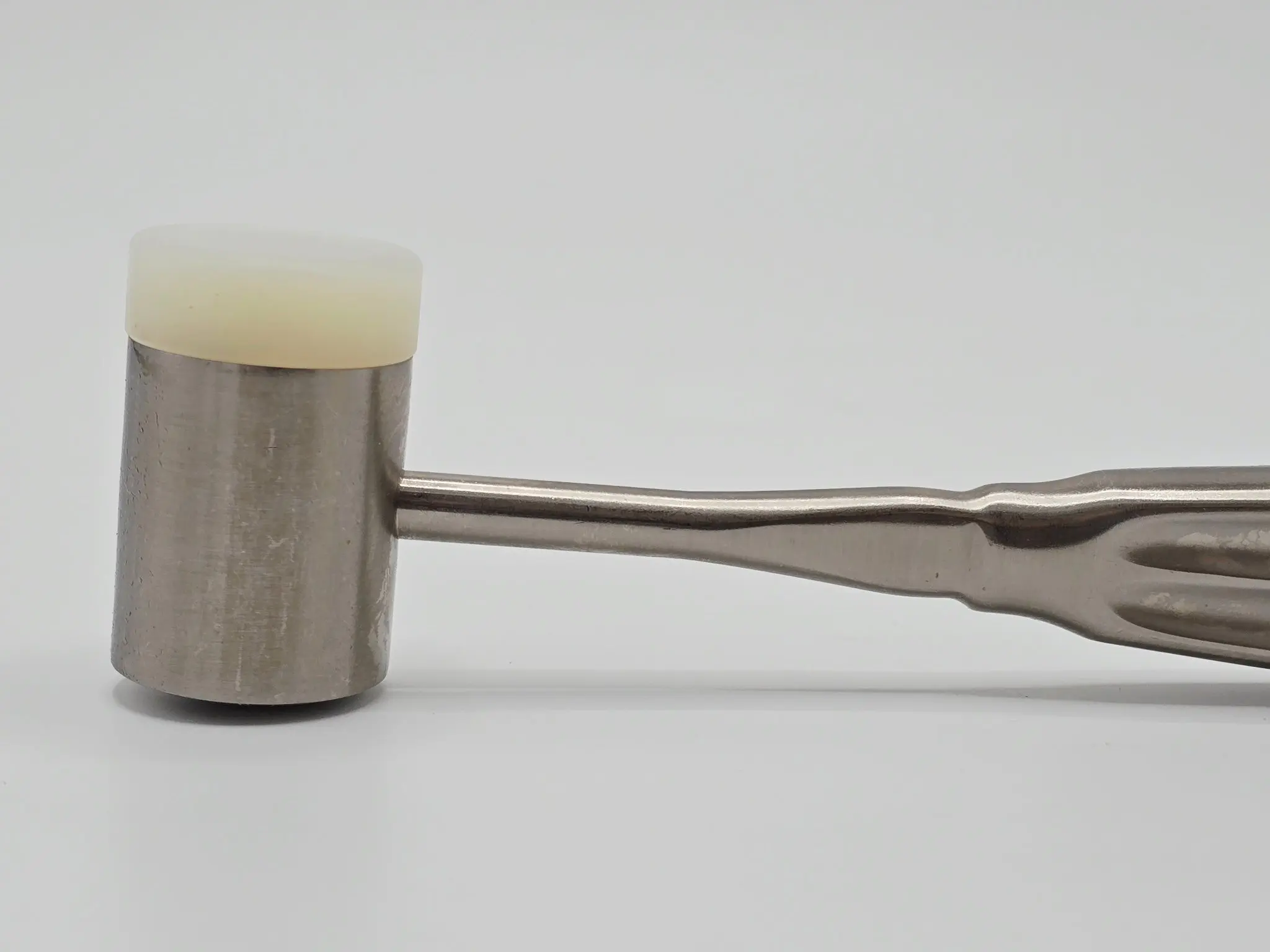 V. Mueller RH1541 Cottle Mallet 2.9cm Nylon Face 8" Surgical Instrument - Image 2