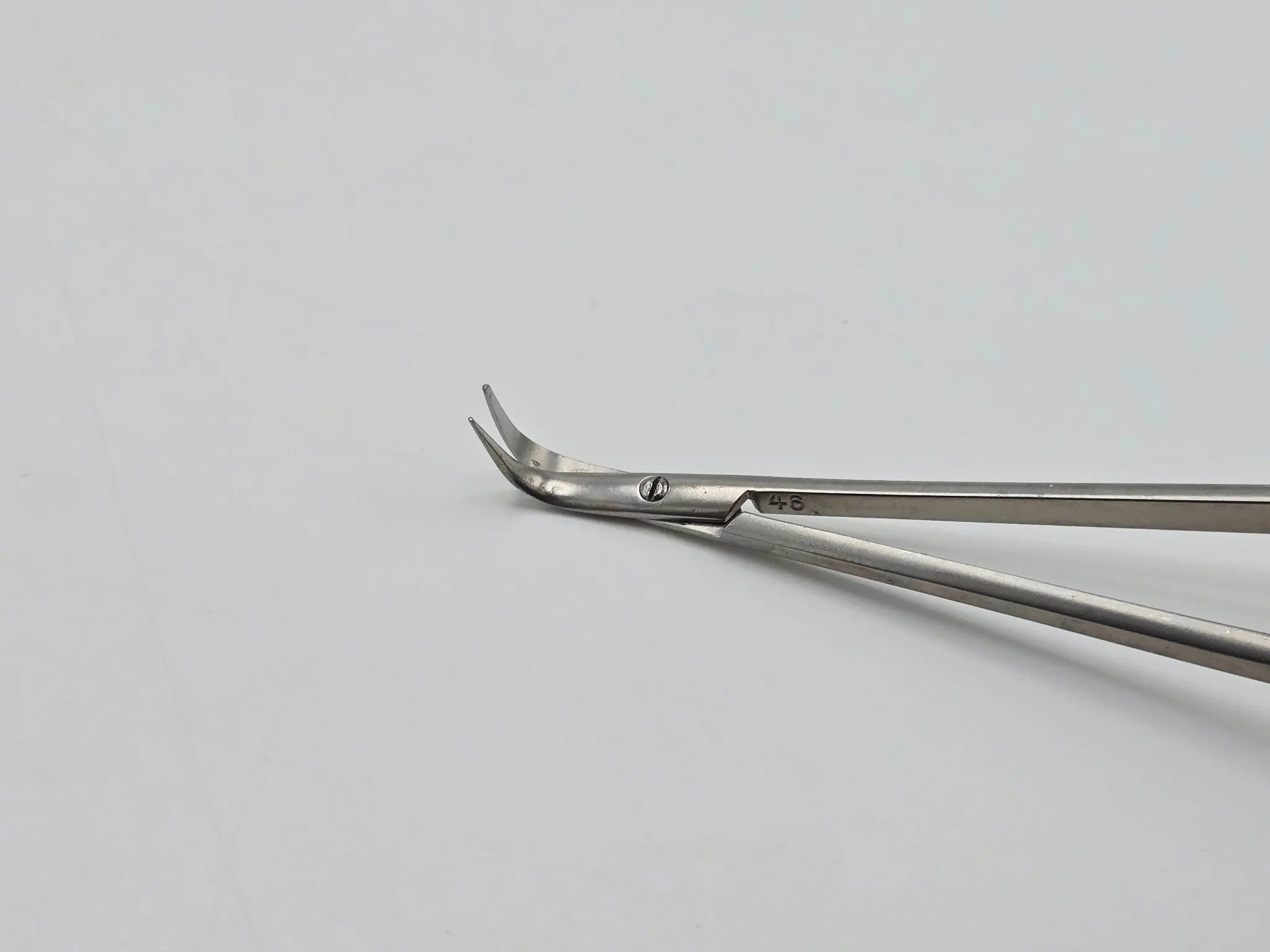 V. Mueller Spring Handle Angled Micro Surgical Scissors 7in - Image 3