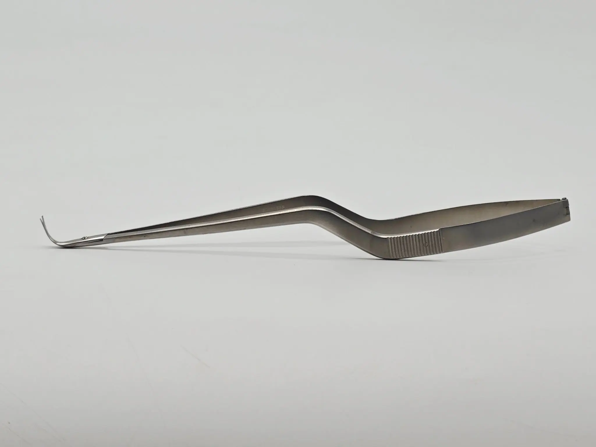 V. Mueller Spring Handle Angled Micro Surgical Scissors 7in - Image 4