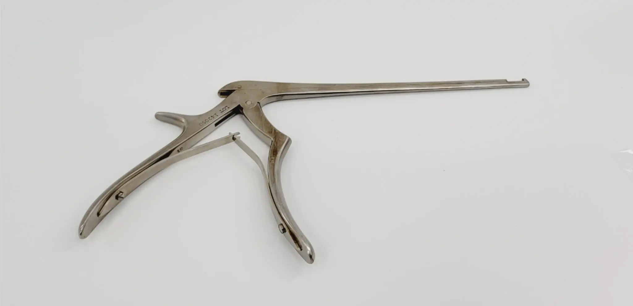 Weck 388233 Spurling Kerrison Laminectomy Rongeur 3mm 40° Up 10-1/2" - Image 3