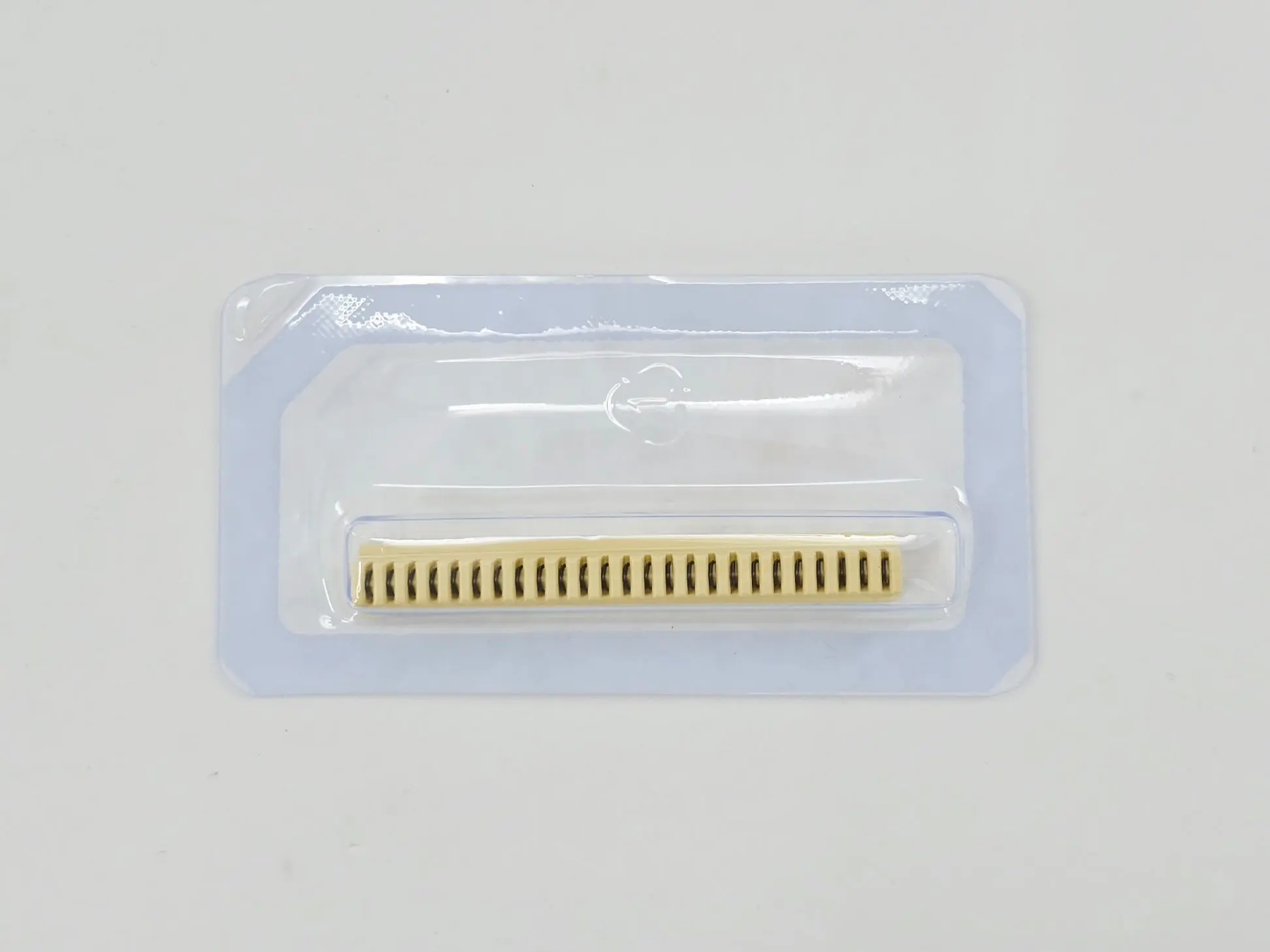 Weck 523136 Hemoclip Small Tantalum Ligating Clip 25 Clips/Cartridge - Image 3