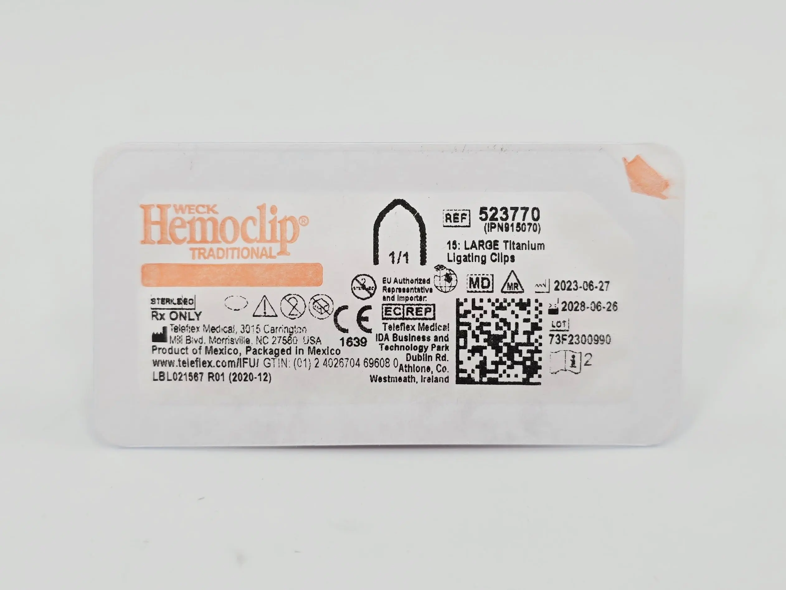 Weck 523770 Hemoclip Traditional Large Titanium Ligating Clips (15 Large Titanium Clips per Cartridge) - Image 2