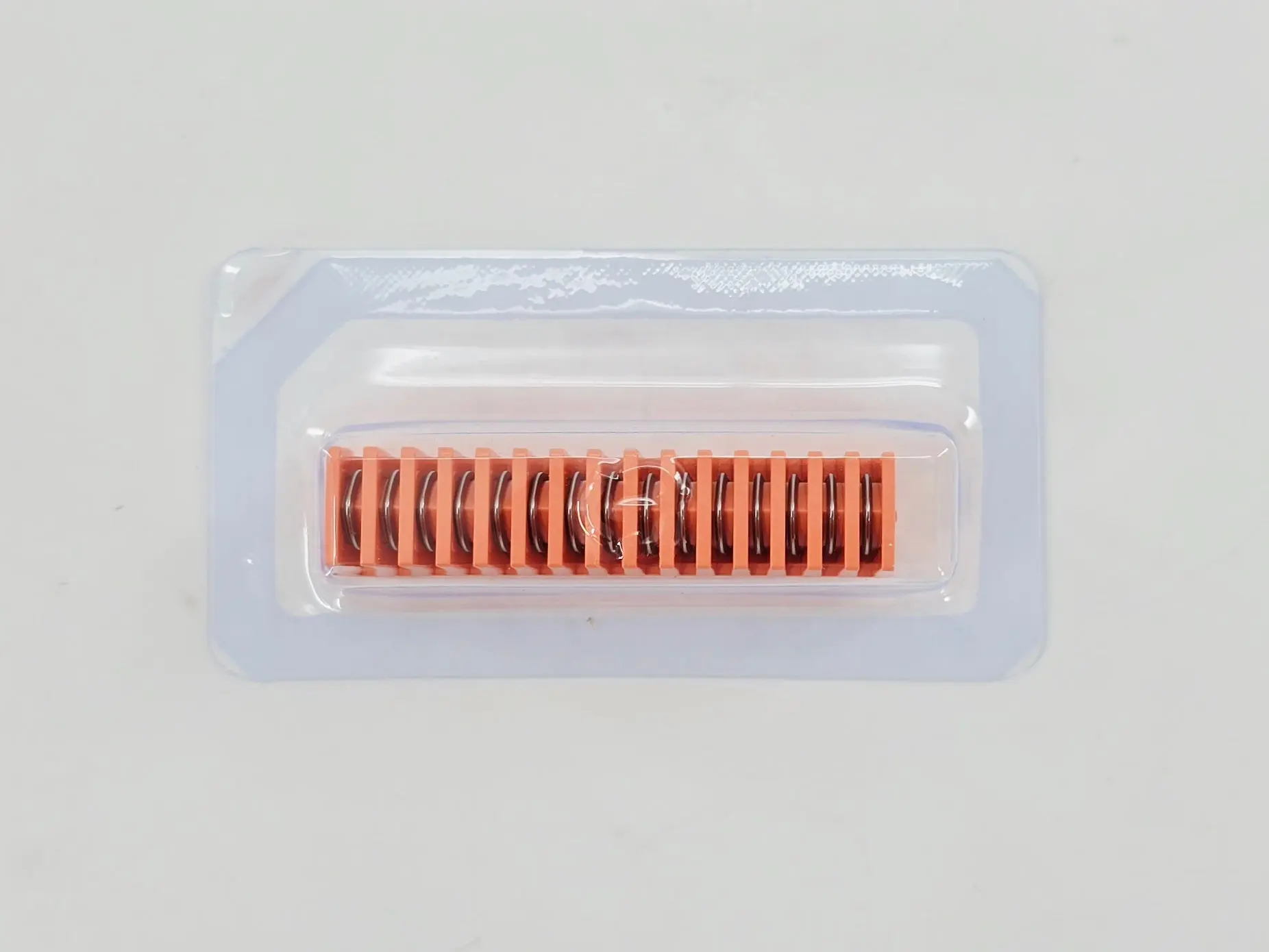 Weck 523770 Hemoclip Traditional Large Titanium Ligating Clips (15 Large Titanium Clips per Cartridge) - Image 3