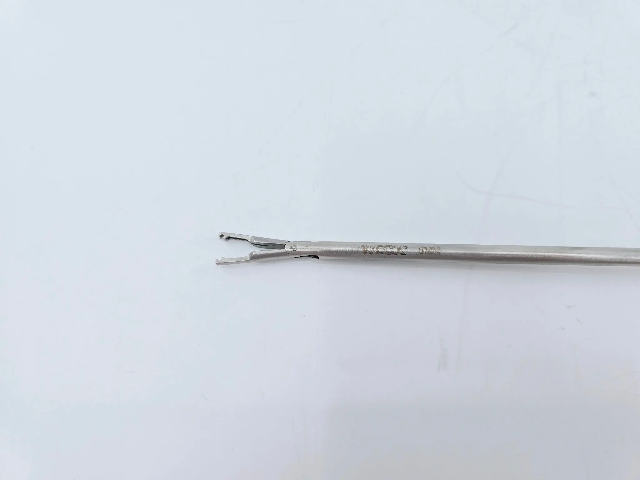 Weck 544965L 5mm Endo5 Hem-o-lok Ligating Clip Appliers Medium-Large 17-3/4" - Image 4