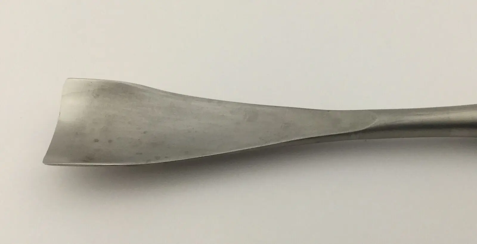 Zimmer 2816-04 Curved Gouge 25mm Orthopedic - Image 3