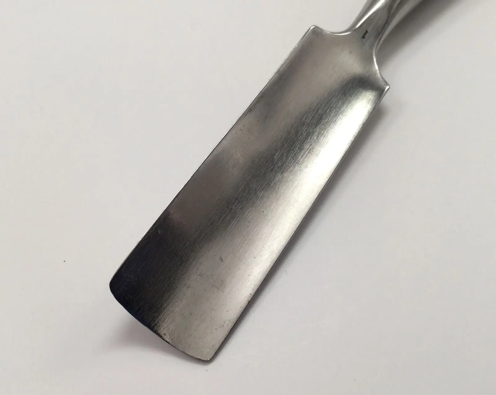 Zimmer 2889-00-05 1" Smith Peterson Gouge Straight Orthopedic 8" - Image 3