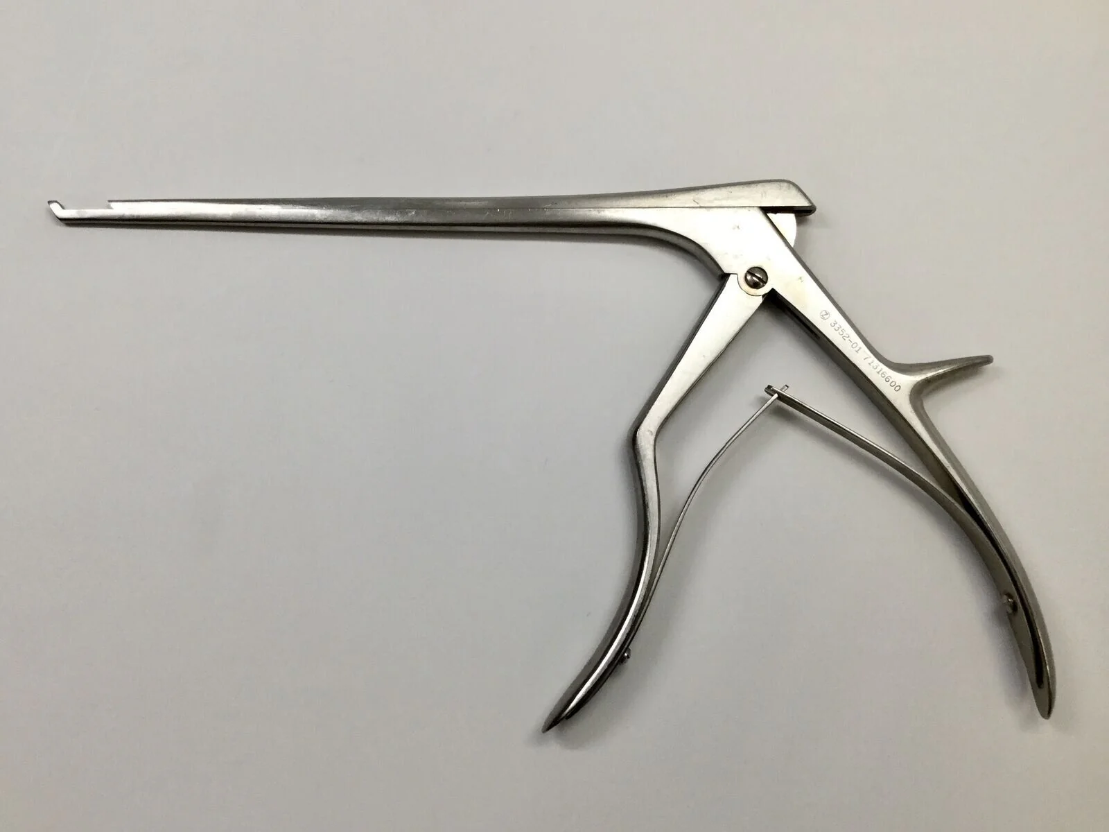Zimmer 3352-01 Colclough/Love-Kerr Laminectomy Rongeur 5mm Angled 45° - Image 2